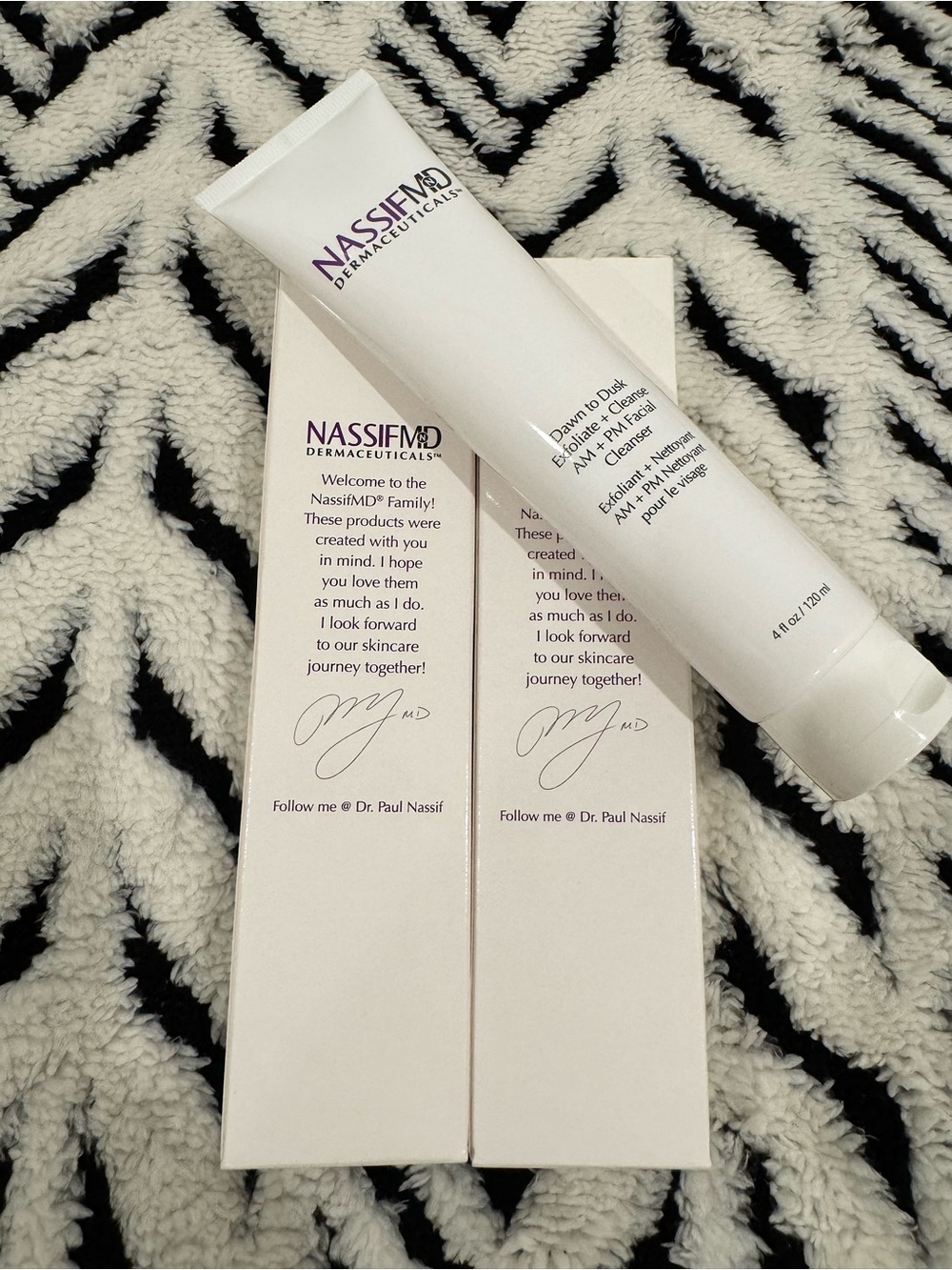 2-PC NassifMD Dawn to Dusk™ Exfoliate + Cleanse AM + PM Facial Cleanser - Picture 3 of 4